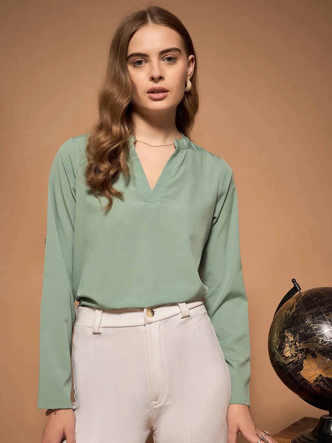 Berrylush BIZwear Women Green Solid Notched Neck Regular Shirt