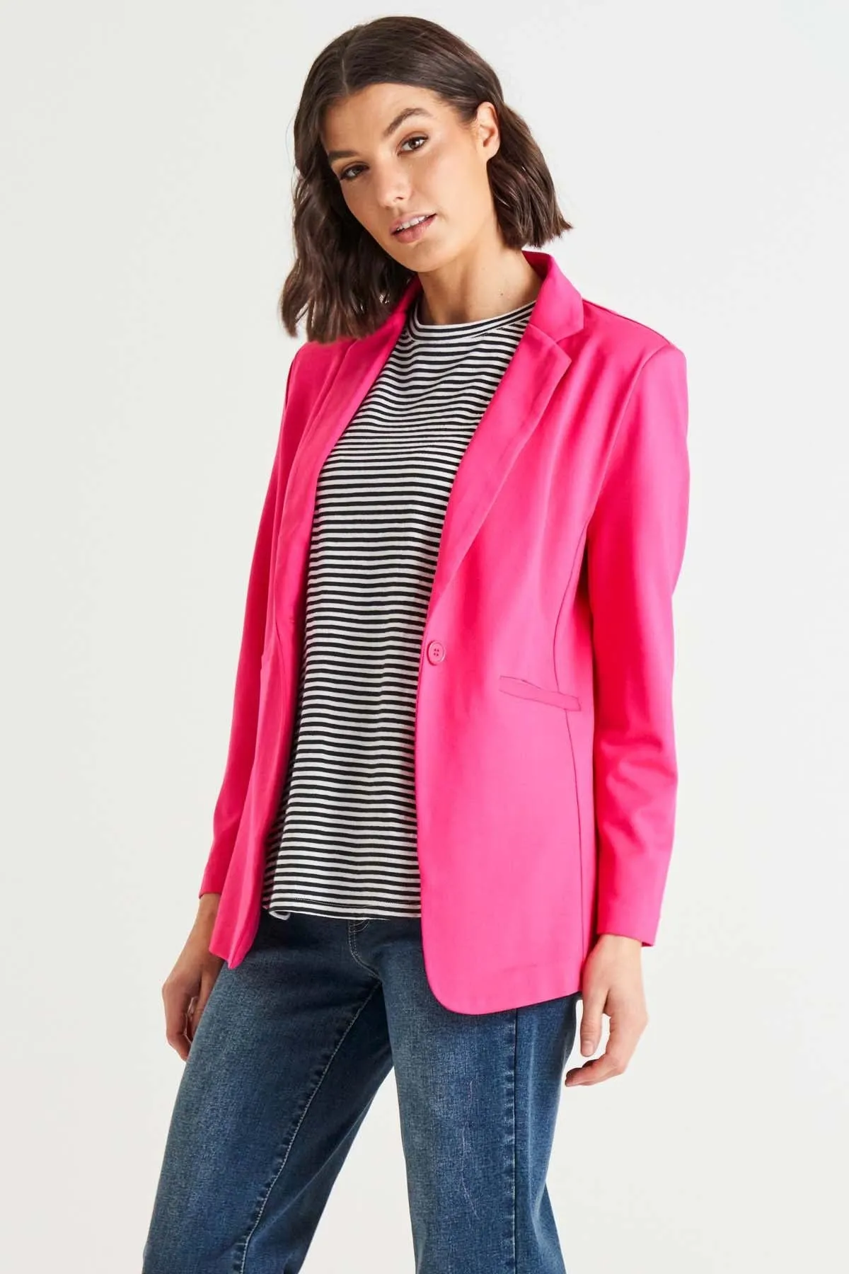 Betty Basics Portsea Blazer in Bubblegum Pink