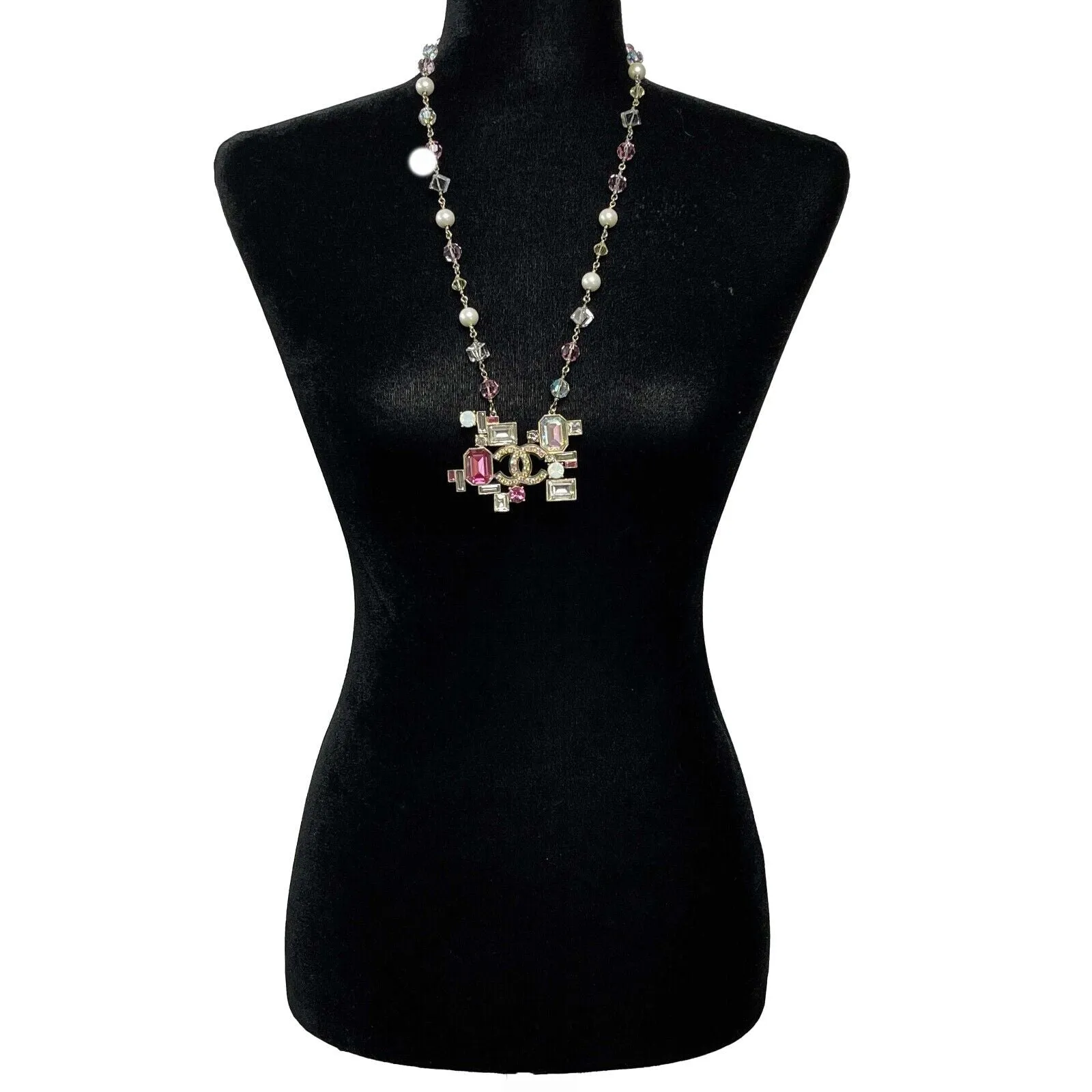 CHANEL - 05P Iridescent CC Crystal and Faux Pearl Mosaic Necklace