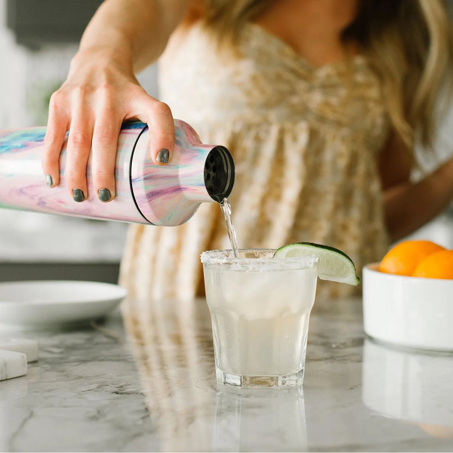 Classic Cocktail Shaker with Jigger Lid