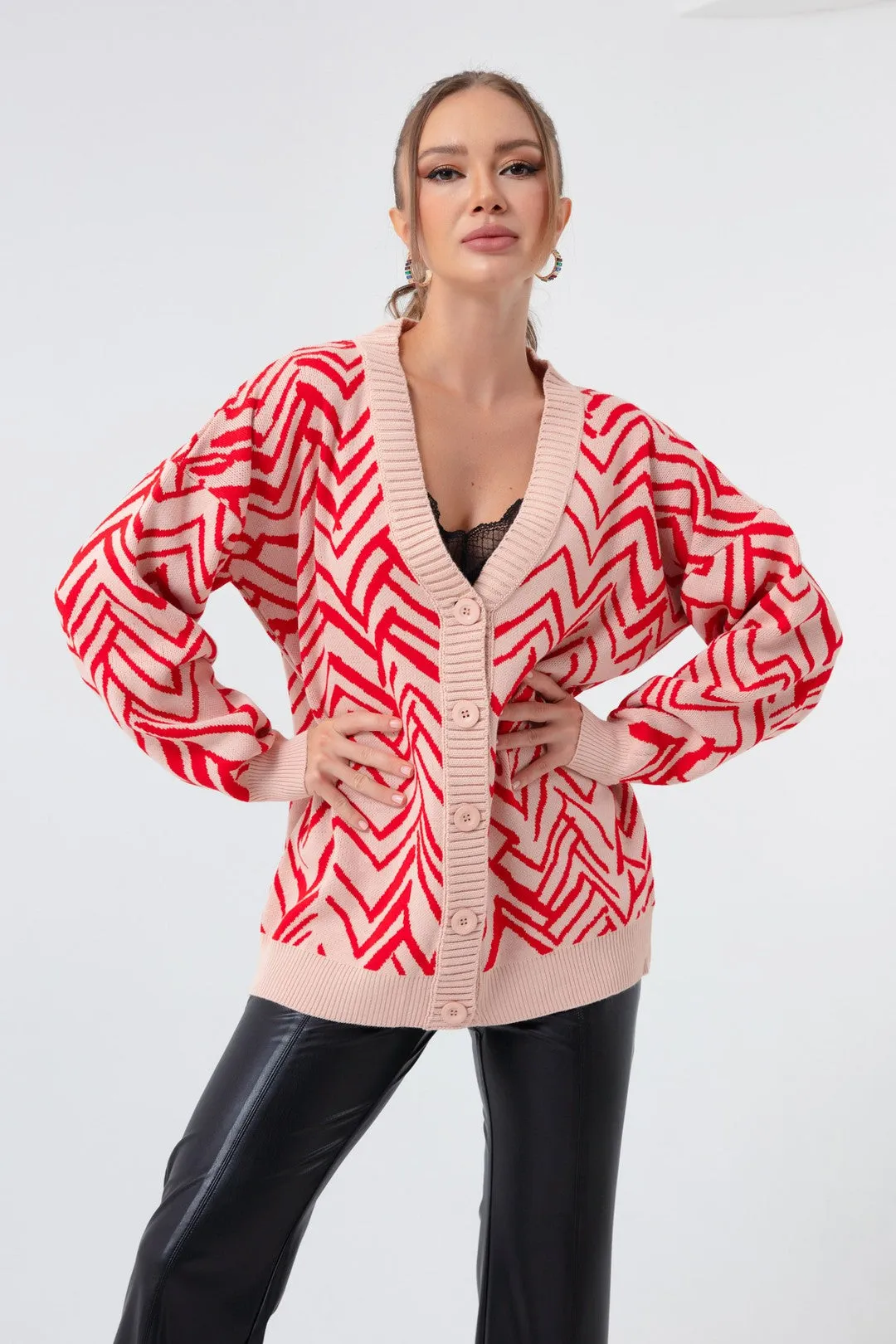 Female Zigzag Pattern Knitwear Cardigan