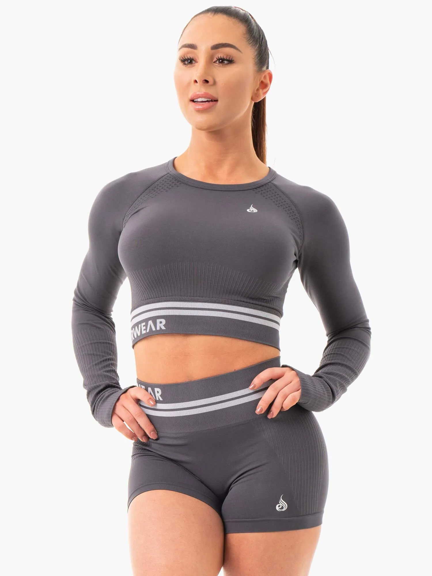 Freestyle Seamless Long Sleeve Crop - Charcoal