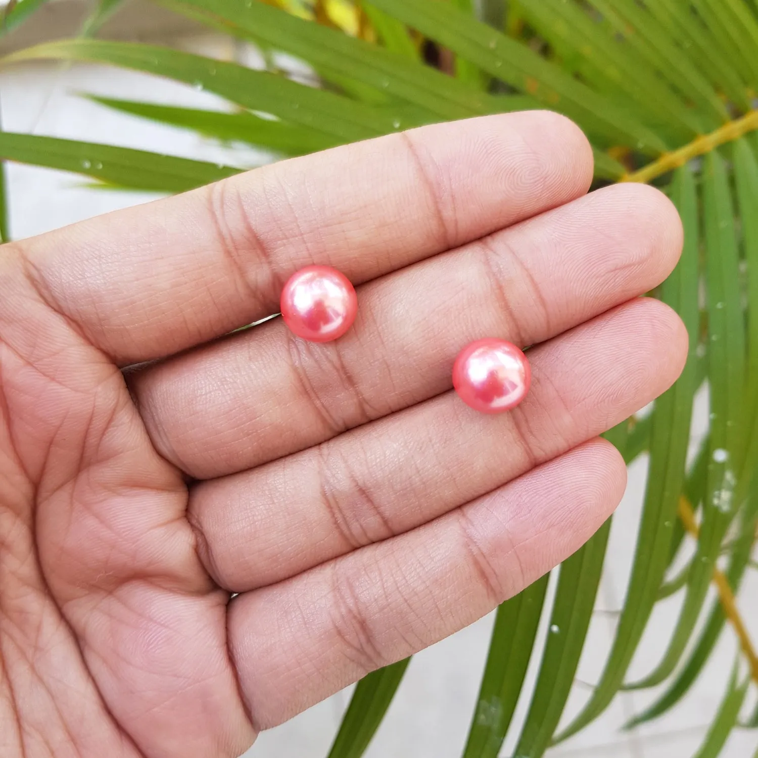 Imeora Reddish Pink 10mm Shell Pearl Stud