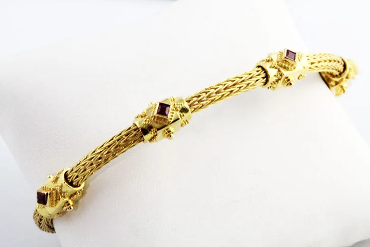 Protection of Hera Gold Chain Bracelet