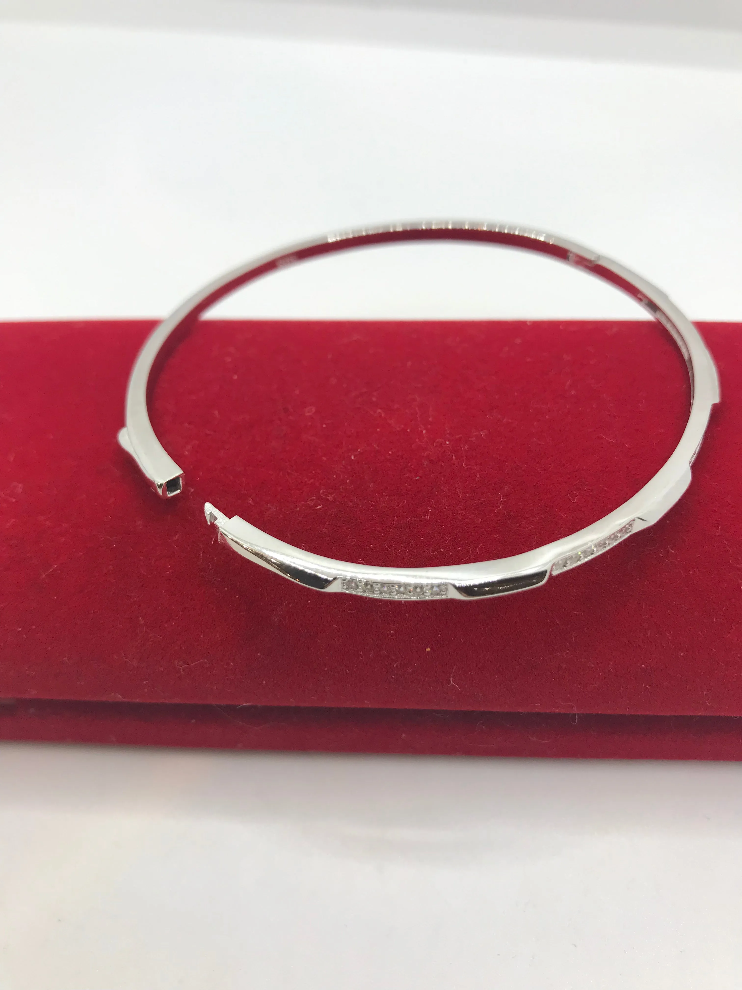 Real silver CZ stone bangle