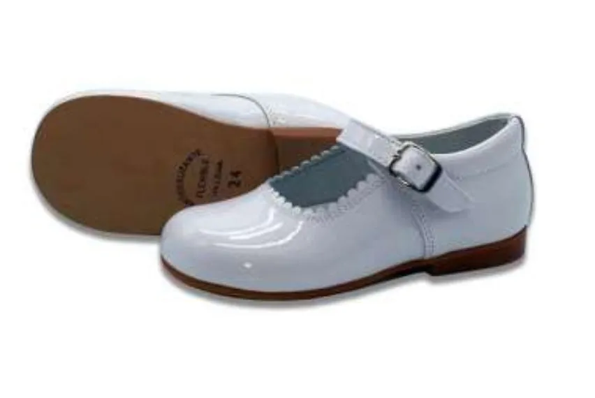 Shawn & Jeffery Girls White Patent Leather Classic Mary Jane