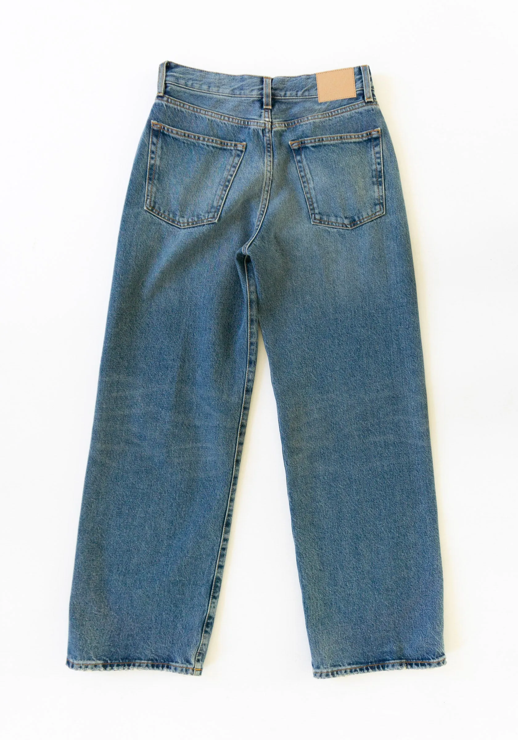 Wide Jean in Worn Medium